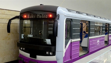 metroda-qatarlarin-hereketinde-fasile-yaranib